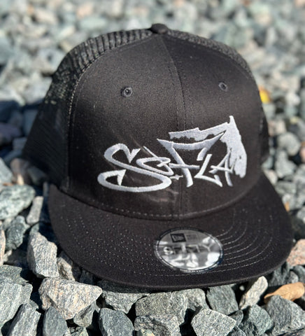 Snapback Charcoal Grey/Black Stiching
